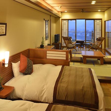 Ryokan Ayu No Sato Hitoyoshi Esterno foto